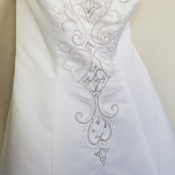 GERMAN WEDDING DRESS SIZE 6 CLASSIC - Picture 3 of 6